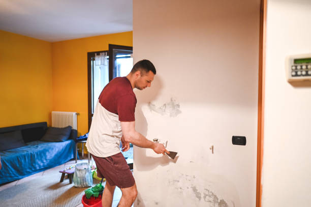 Best Bathroom Mold Remediation in Edwards Af, CA